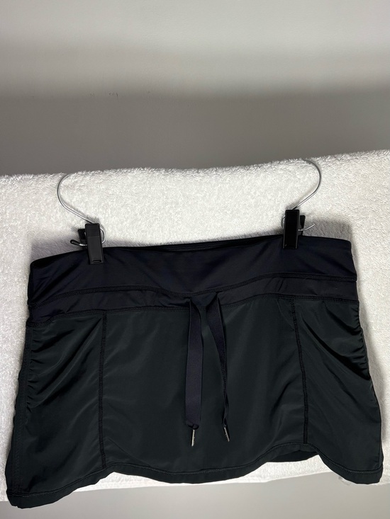 lululemon athletica Pants - Perfect lululemoon Running / Tennis Skirt (Pace Rival) – Size 8